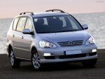 Toyota_Avensis_Verso_Ipsum-01.jpg